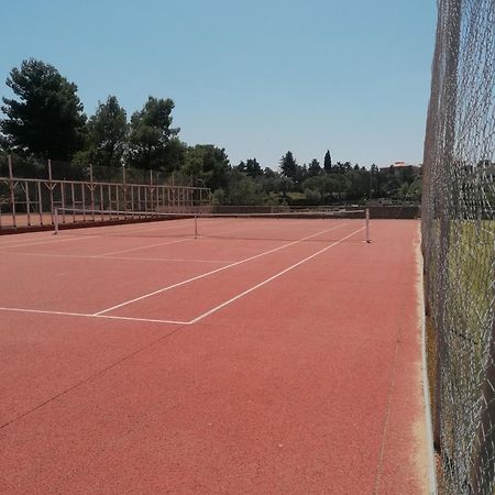 Appartement Zen A Frejus Avec Jardin, Piscine, Tennis, Proche Mer Exterior photo
